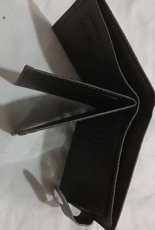 جا پولی .جا کارتعابر|کیف، کفش، کمربند|اصفهان, باغ فدک|دیوار