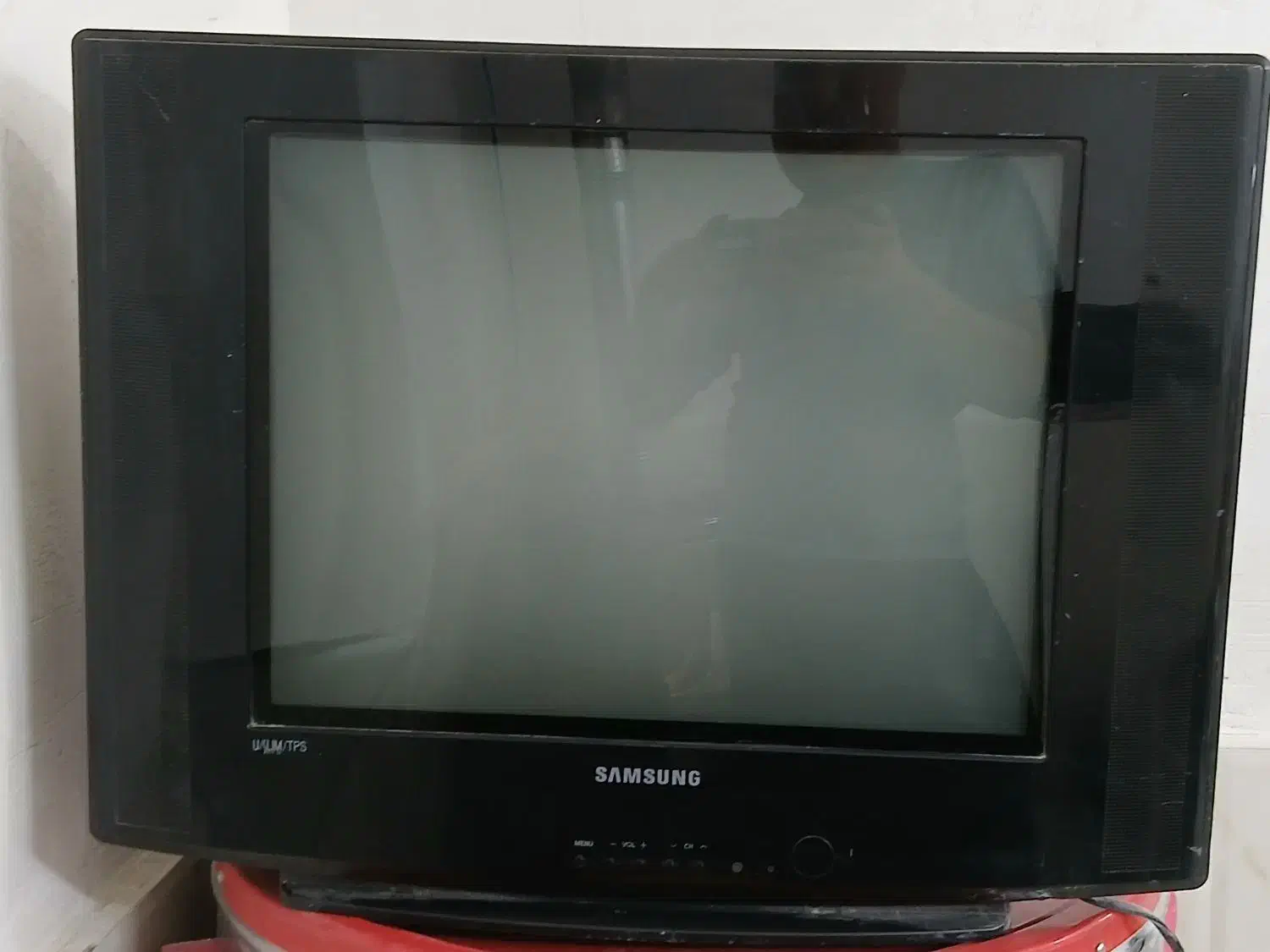 تلویزیون|تلویزیون و پروژکتور|لالجین, |دیوار