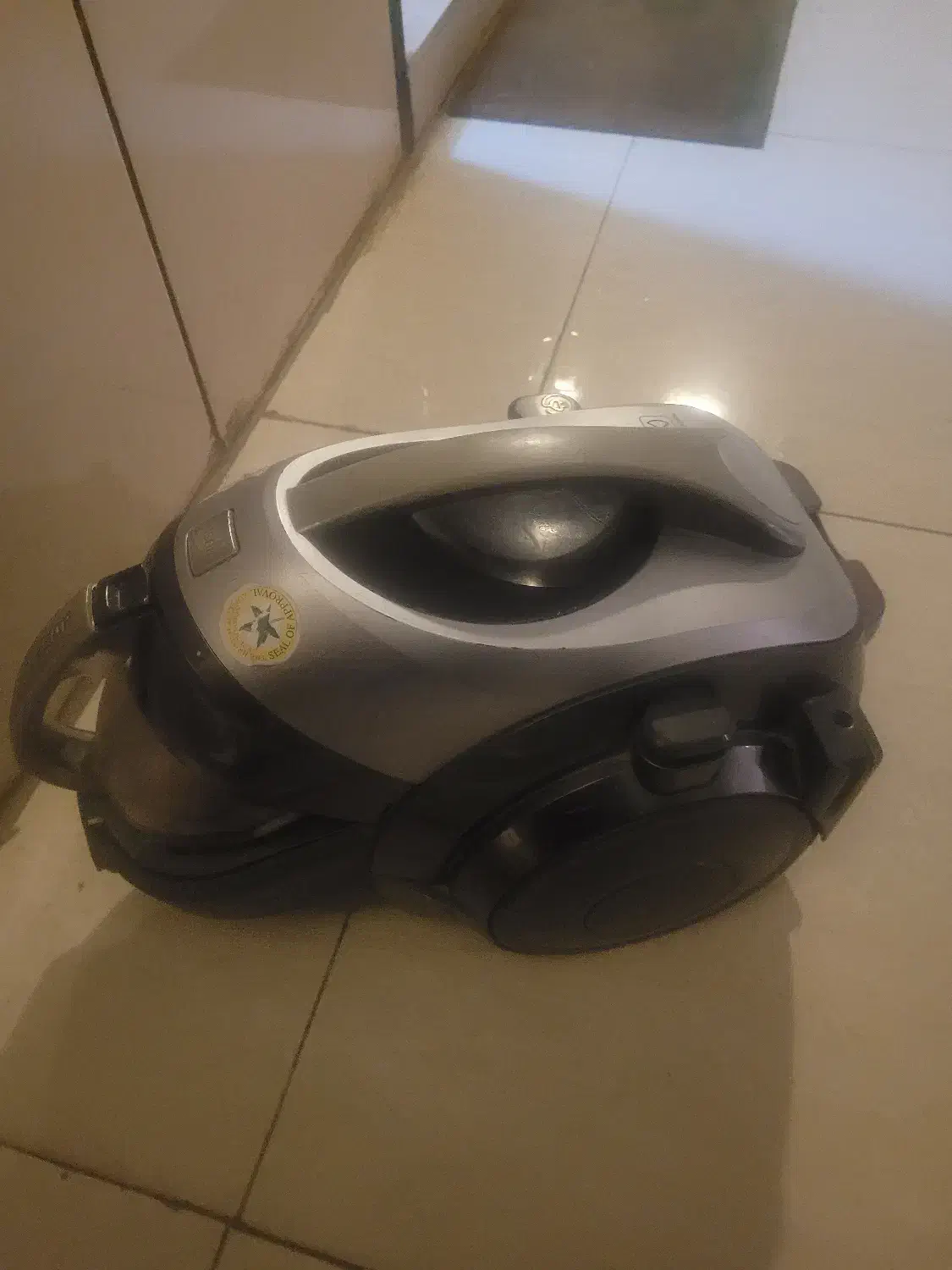 جارو برقی ال جی اصل و سشوار|جاروبرقی، جارو شارژی، بخارشو|شیراز, صنایع الکترونیک|دیوار