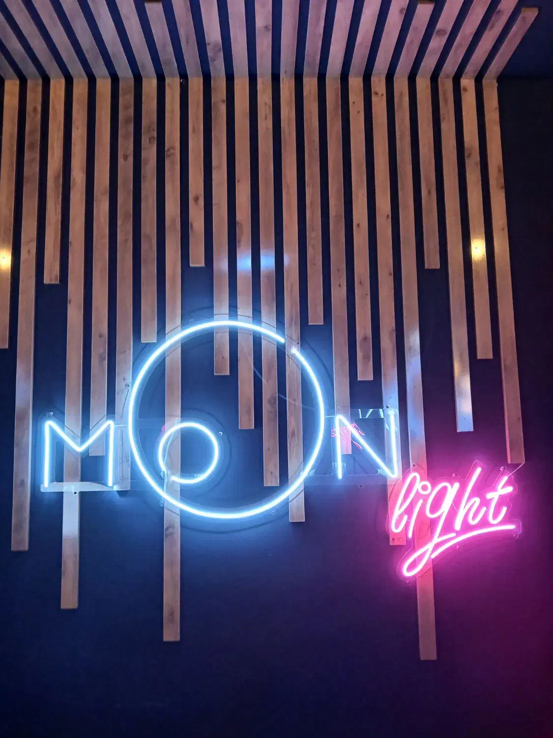 آشپز ایرانی فرنگی ،باریستا،سالن کار (خانم و آقا)|استخدام خدمات فروشگاه و رستوران|سهند, |دیوار