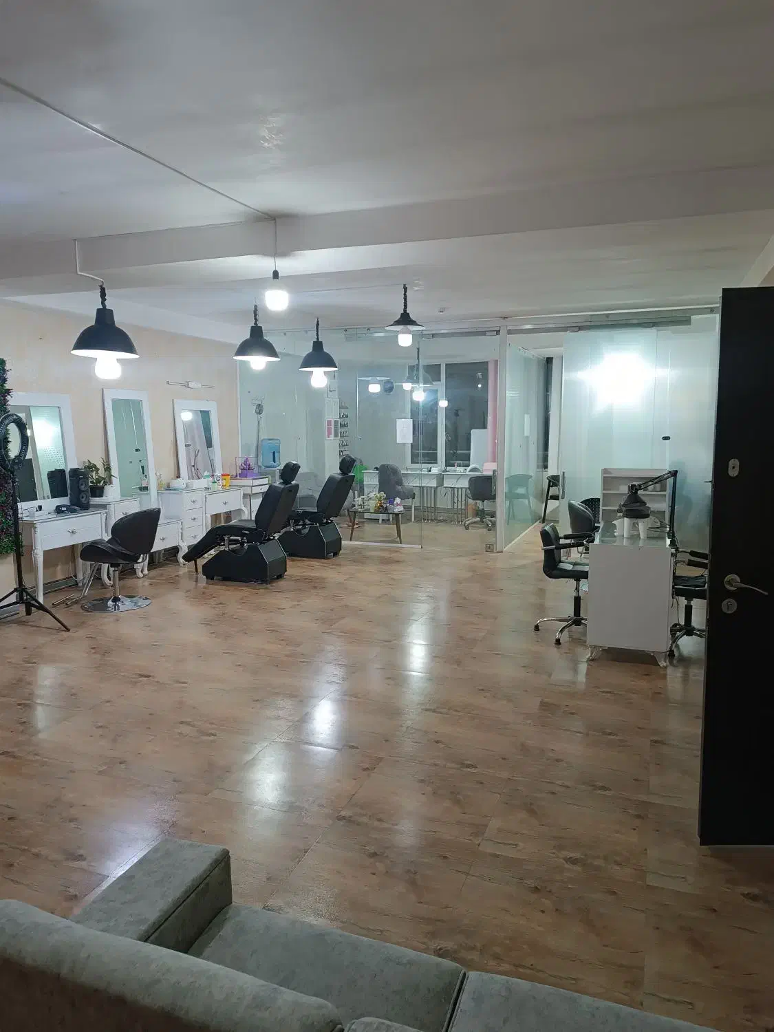 واحد ۹۴ متری اداری سند دار بختیاری محمد شهر|فروش دفتر کار، اتاق اداری، مطب|محمدشهر, محمدشهر|دیوار