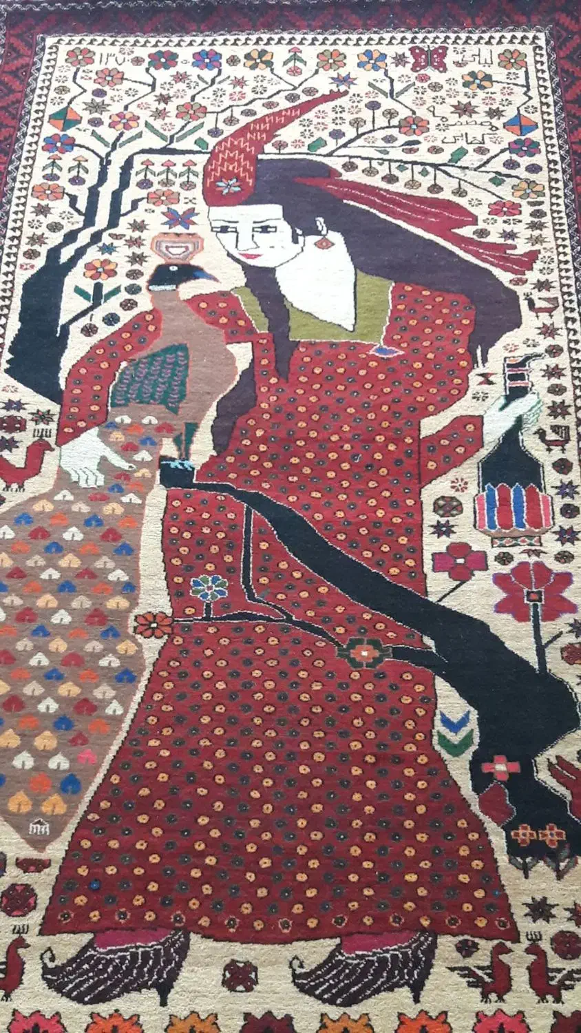 قالی دستبافت اعلا|فرش|تربت‌حیدریه, میدان مرکزی|دیوار