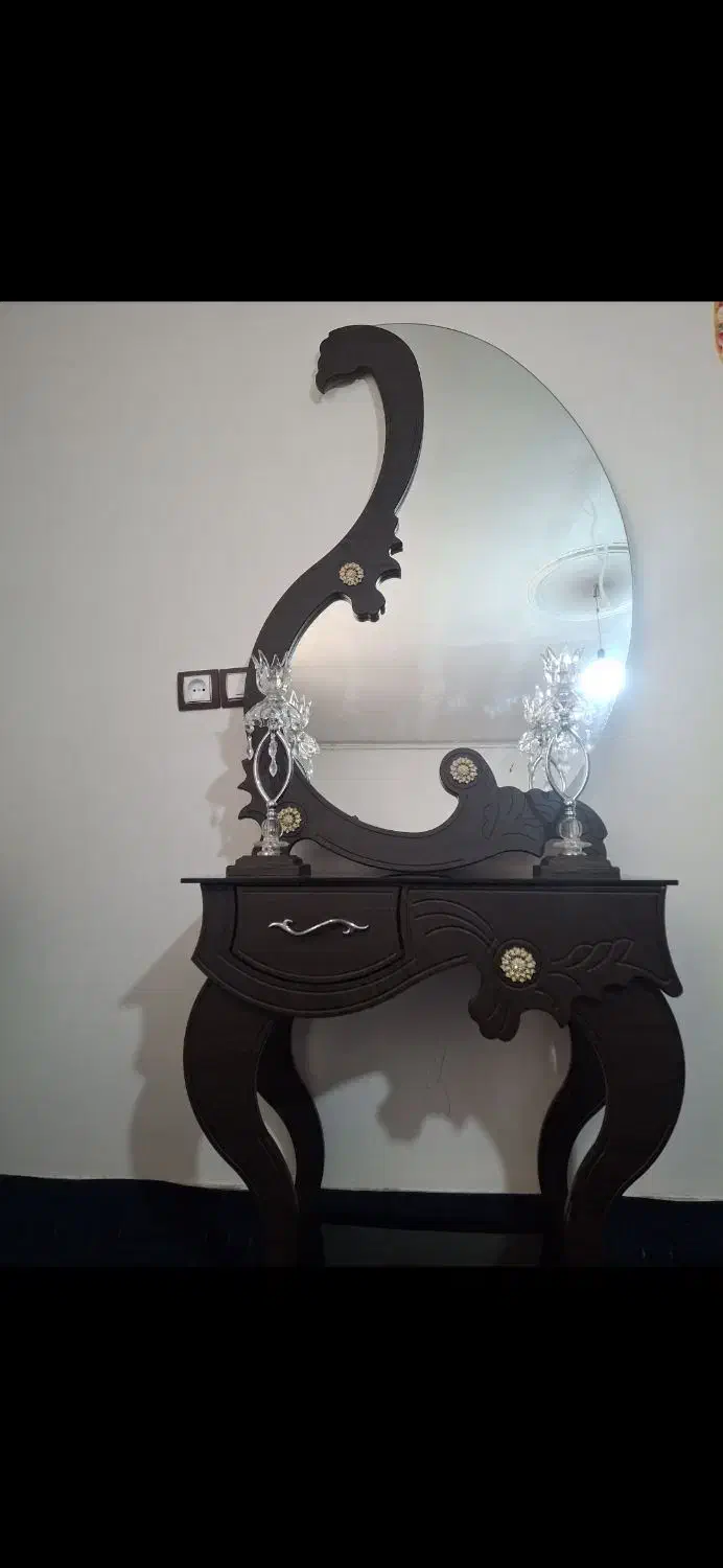 آیینه کنسول|بوفه، ویترین، کنسول|ملایر, |دیوار