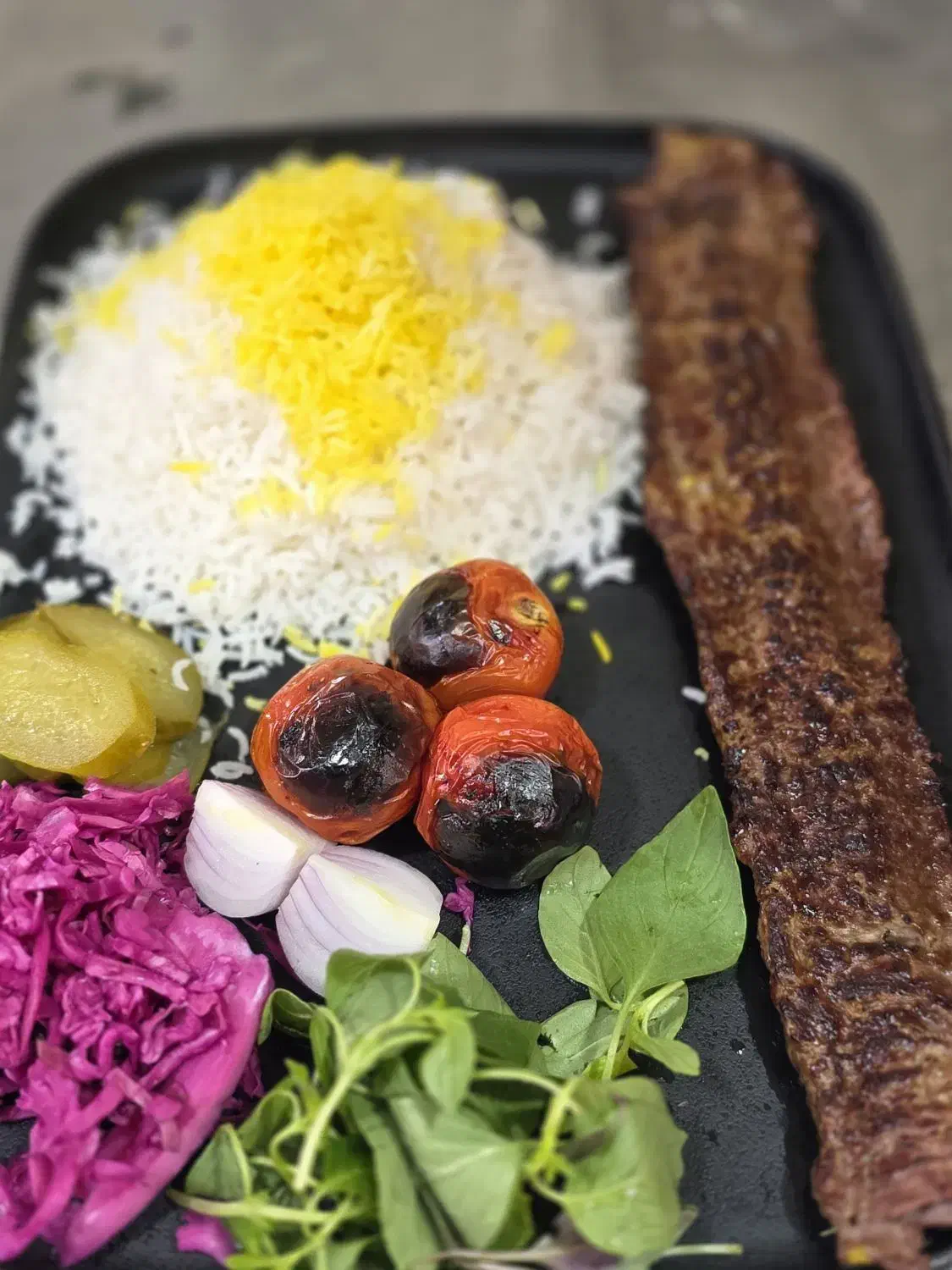 نیازمند منشی برای همکاری در رستوران|استخدام خدمات فروشگاه و رستوران|ملایر, |دیوار