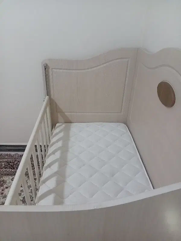 تخت خواب  کودک|تخت و سرویس خواب|فردیس, نگارستان|دیوار