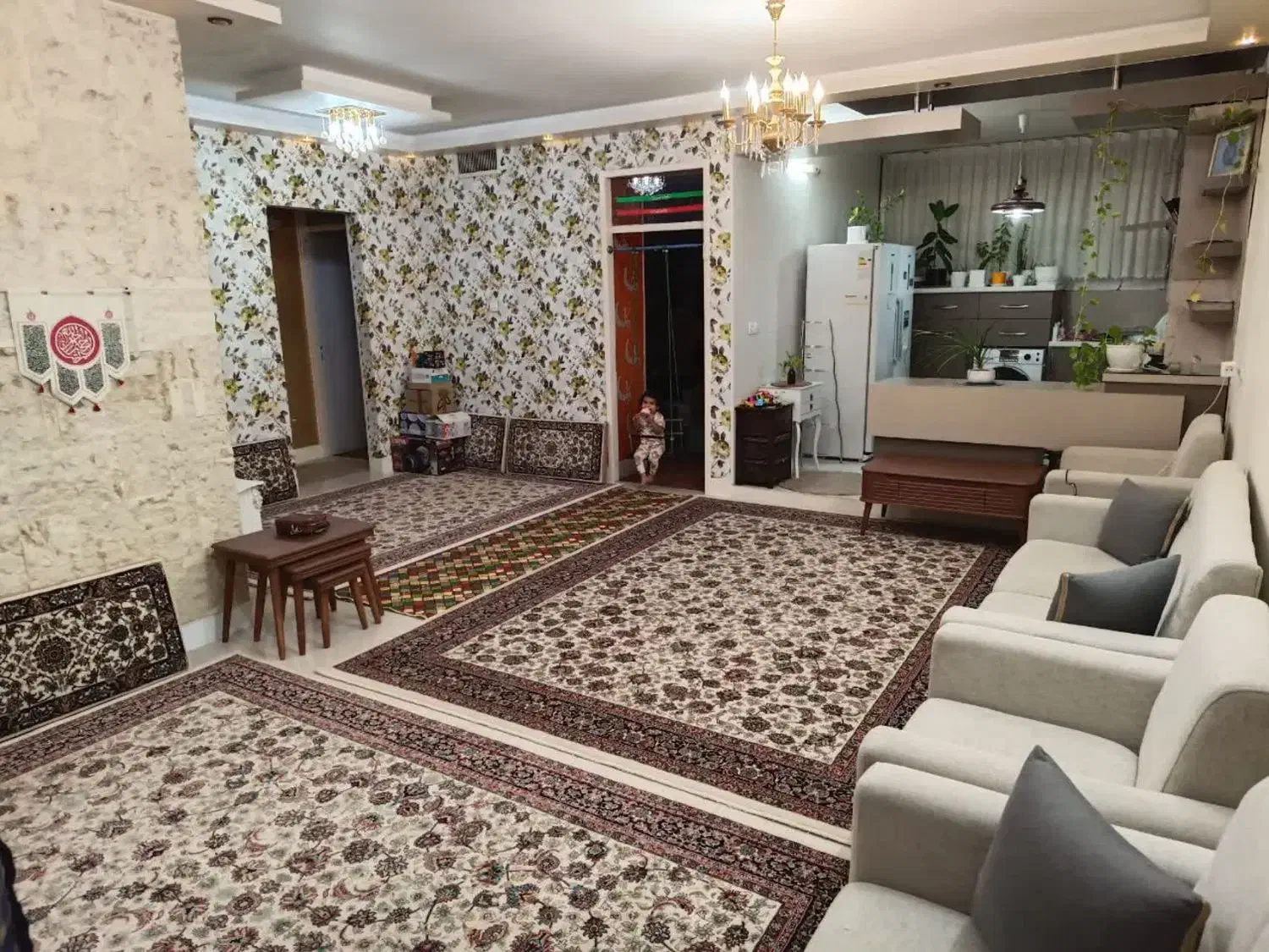 واحد ۹۰ متری خیابان دهخدا|اجارهٔ آپارتمان|بیرجند, |دیوار