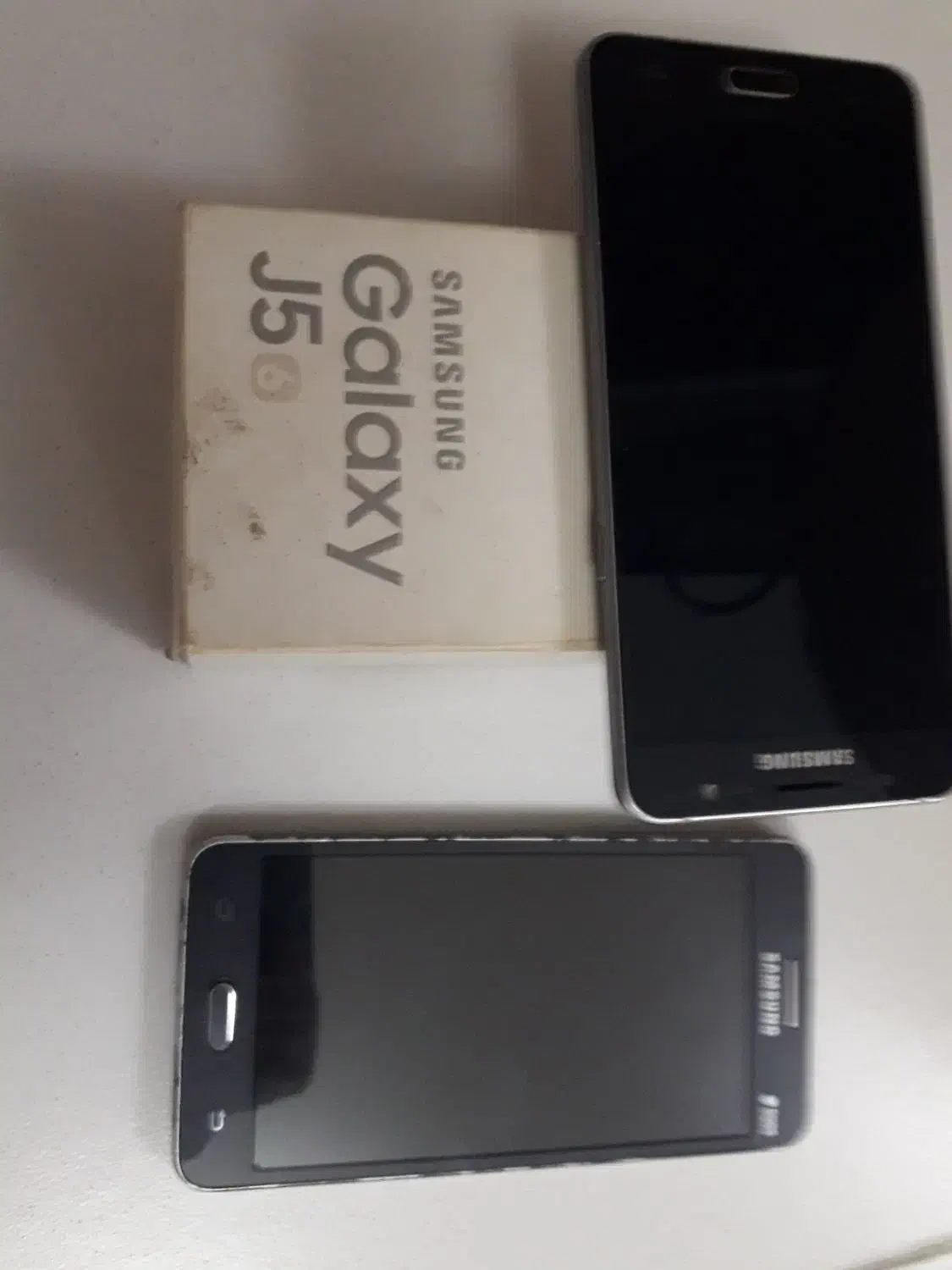 دوعدد گوشی سامسونگ۲۰۰۰۱۶جی۵|موبایل|همدان, |دیوار