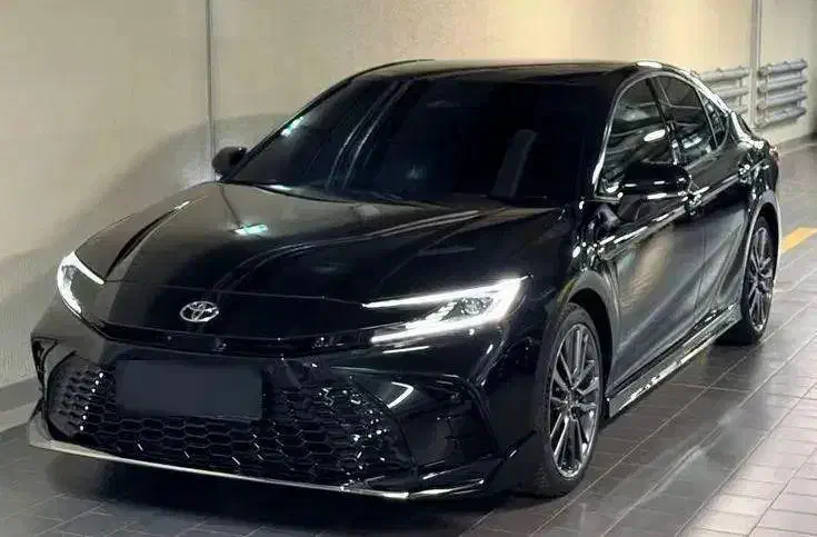 تویوتا کمری هیبرید 2.5 لیتر فول|خودرو سواری و وانت|تهران, اکباتان|دیوار