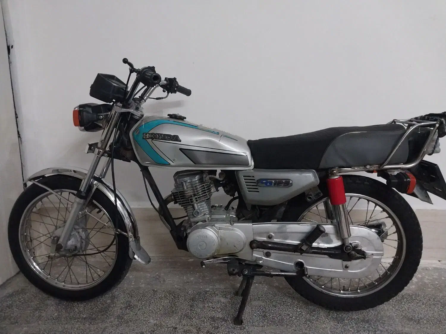 هندا ۱۲۵تمیز|موتورسیکلت|بابل, |دیوار