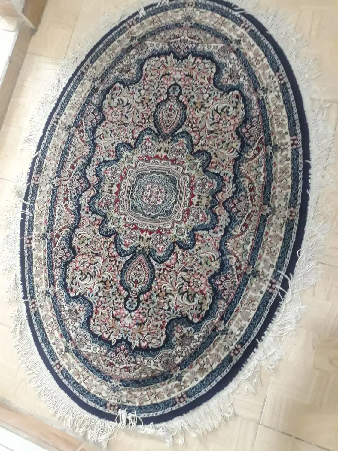 قالیچه بیضی زمردمشهد|فرش|مشهد, تلگرد|دیوار