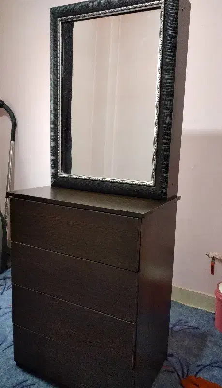 دراور ۴کشو|تخت و سرویس خواب|گرگان, |دیوار