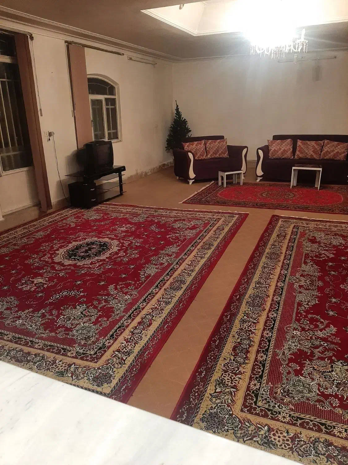 اجاره روزانه و هفتگی کوتاه مدت|اجارهٔ کوتاهمدت آپارتمان و سوئیت|بروجرد, |دیوار