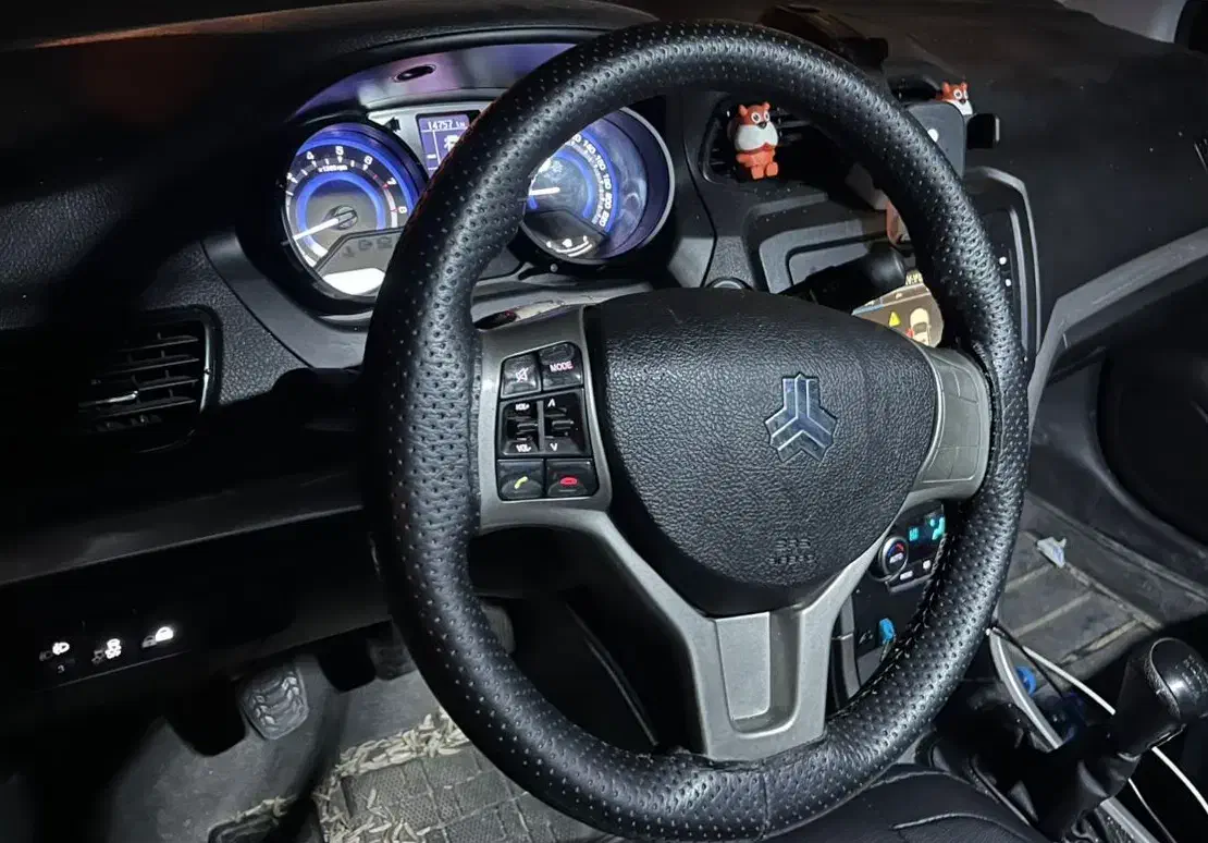 شاهین|خودرو سواری و وانت|یزد, |دیوار