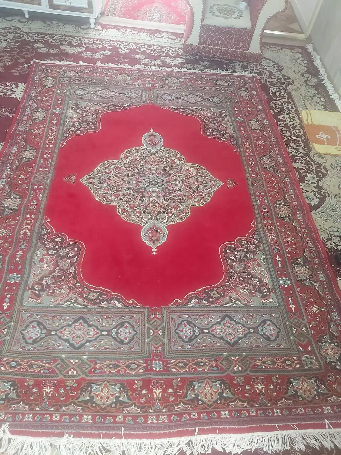 سه عدد فرش ۲تا۱۲مترویکی ۶ متر در یه رنگ و یه مدل|فرش|گرمسار, |دیوار