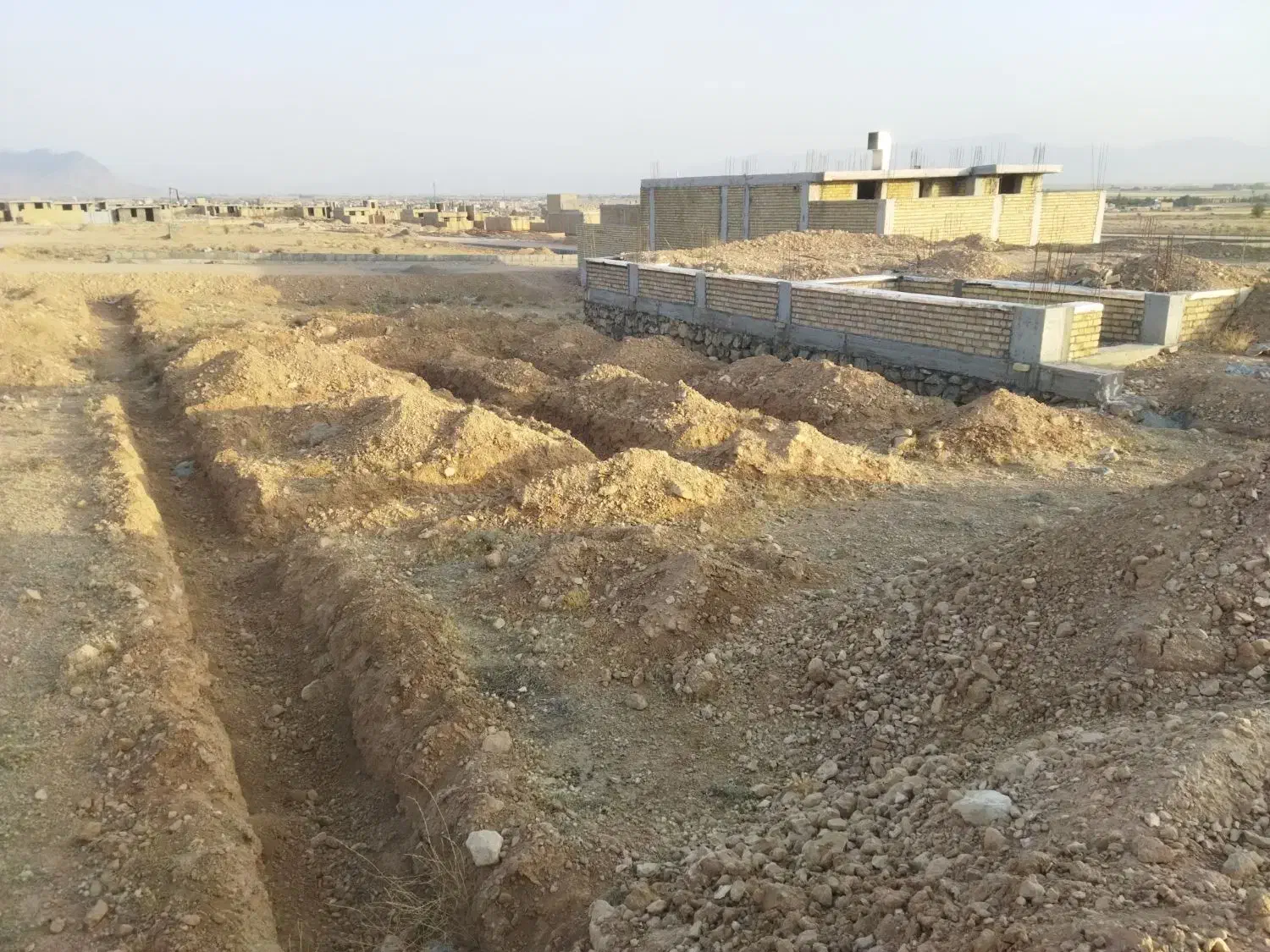 فروش زمین سیصد متری سروستان|فروش زمین و ملک کلنگی|سروستان, |دیوار