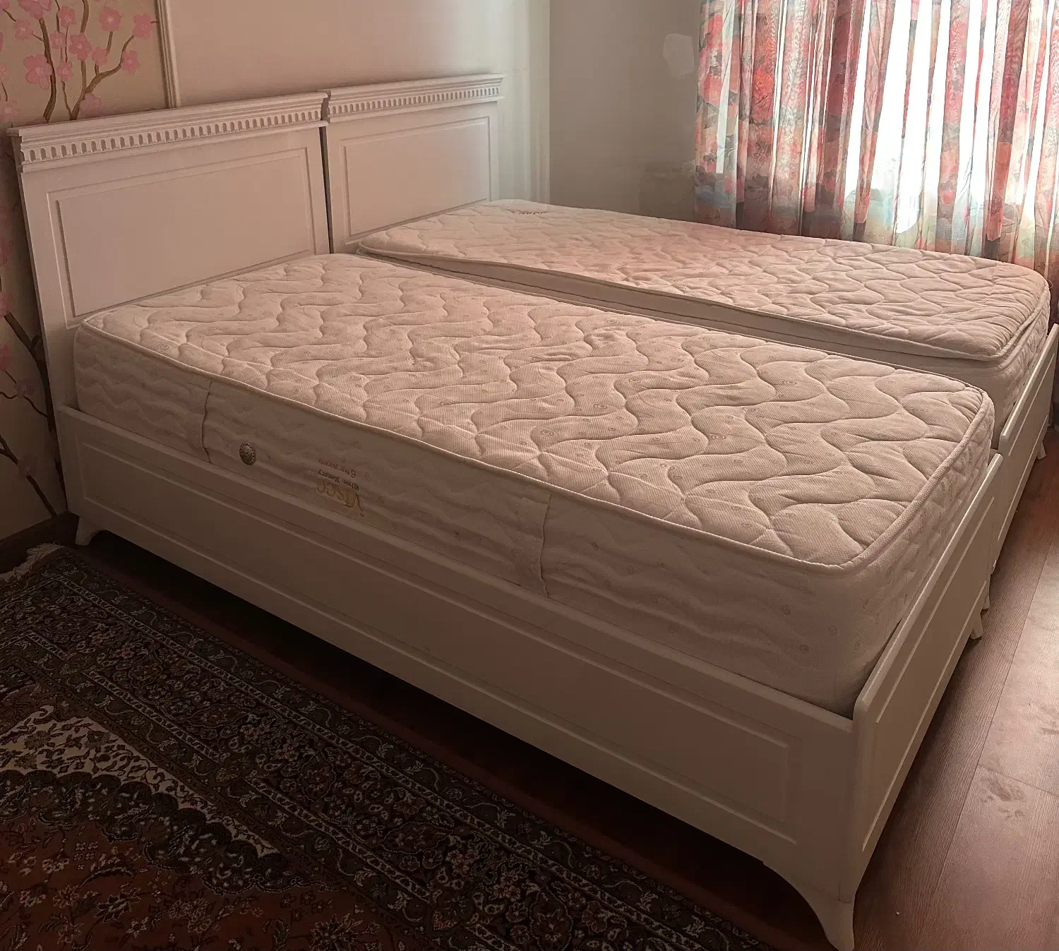 تخت تک نفره ۲عددوتشک|تخت و سرویس خواب|سقز, |دیوار