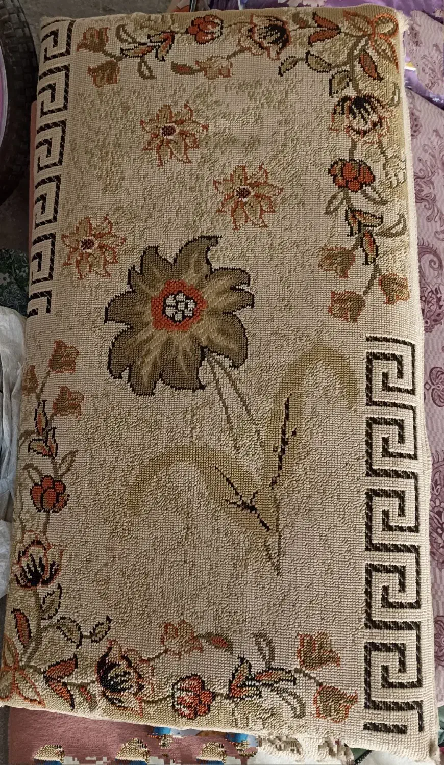 پشتی دوعدد نو|پشتی|ابهر, |دیوار