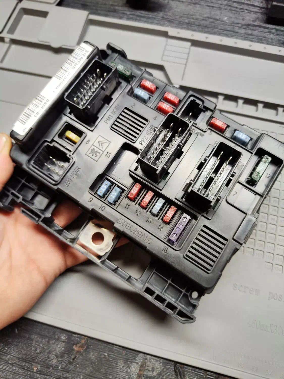 جعبه فیوز ۲۰۶ bsm (اورجینال کمپانی)|قطعات یدکی و لوازم جانبی|اسلامشهر, شهرک واوان|دیوار