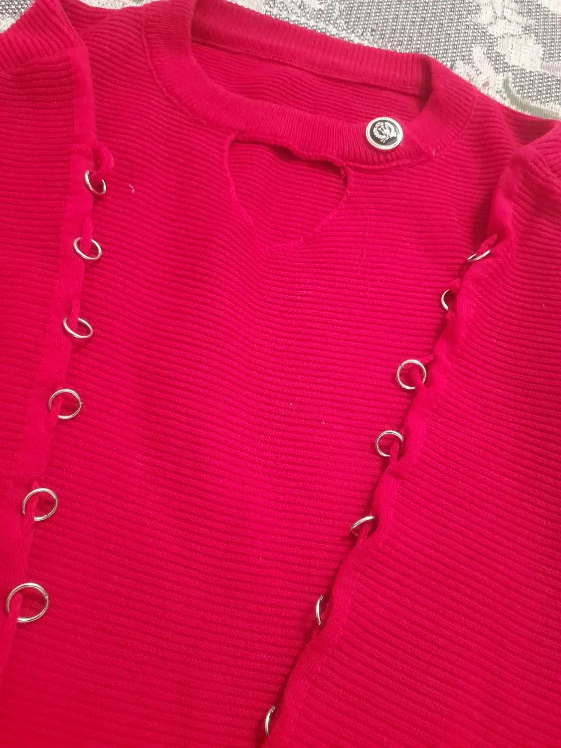 لباس یلدا|لباس|آبیک, |دیوار