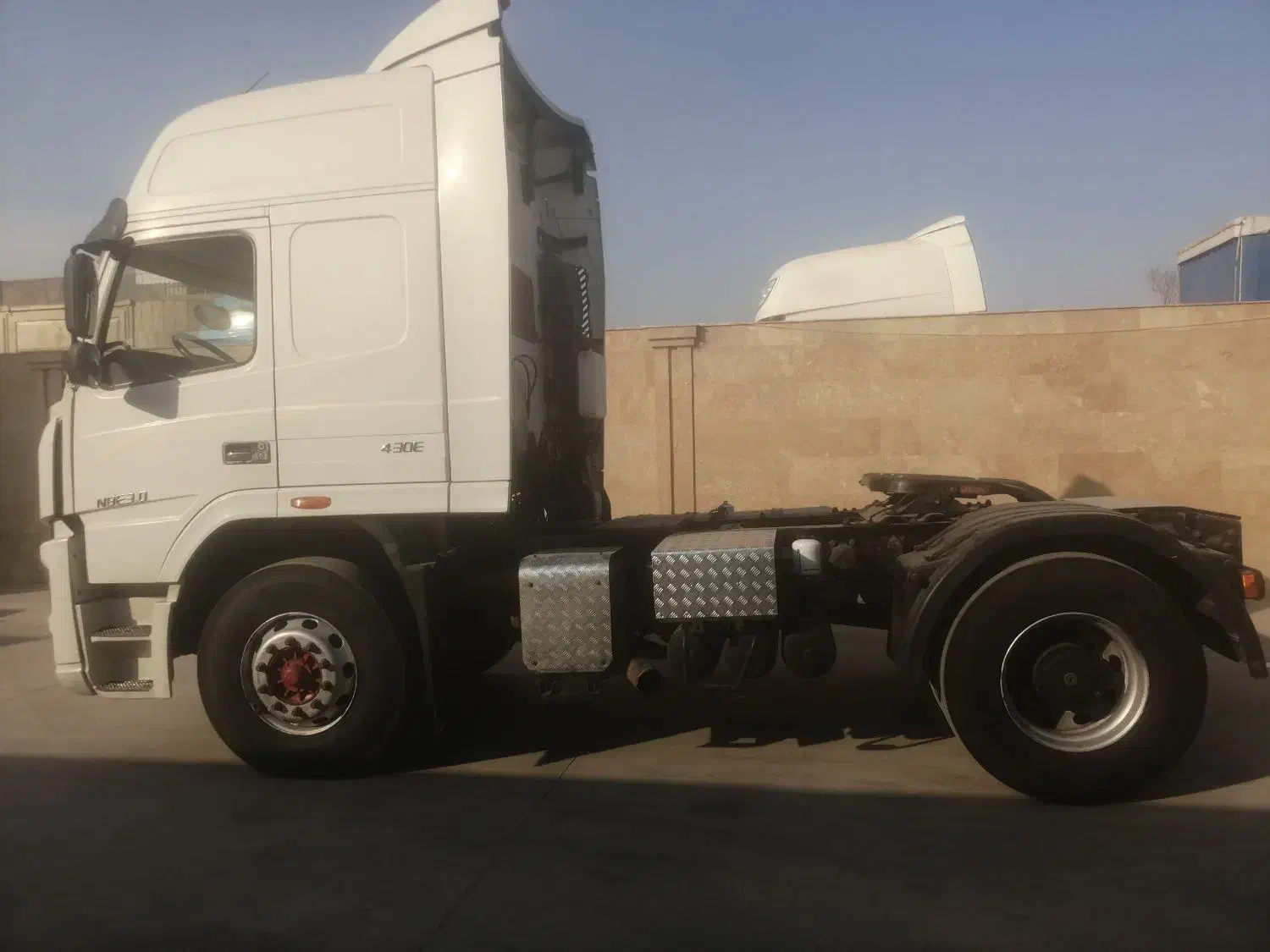 کشنده دایون خط زرد|خودرو سنگین|مشهد, رباط طرق|دیوار