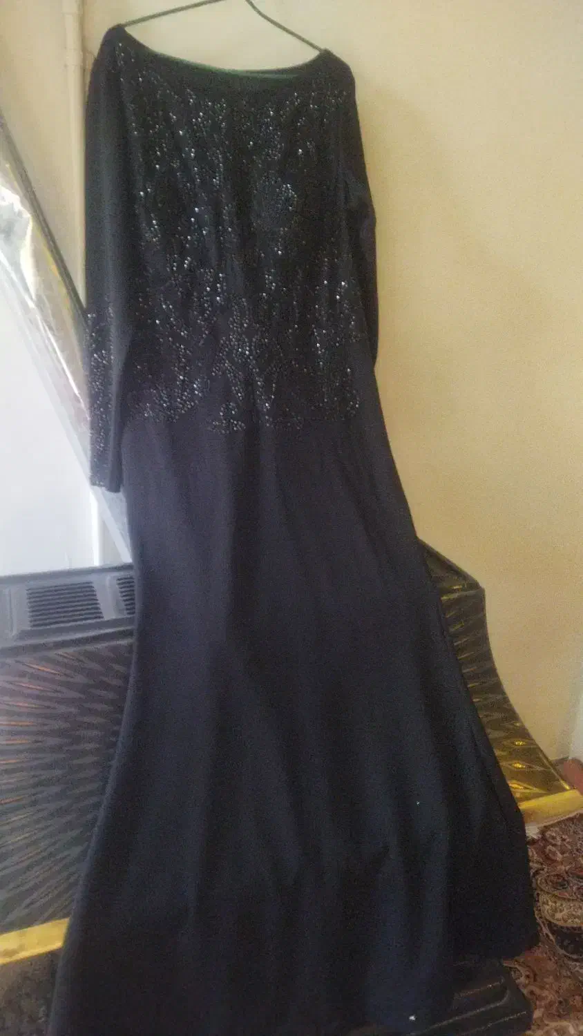 لباس مجلسی|لباس|بروجرد, |دیوار