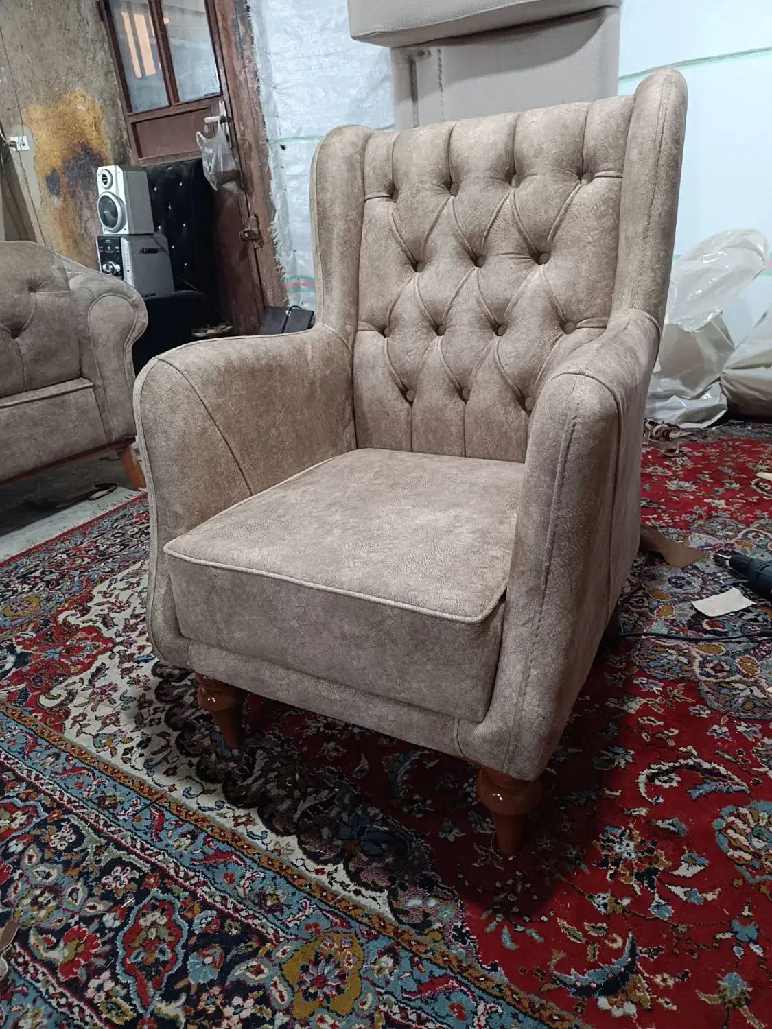 مبلمان *چستر* و*نیوچستر*لمسه دست شیک وبی نظیر|مبلمان خانگی و میز عسلی|قرچک, پارس سرام|دیوار