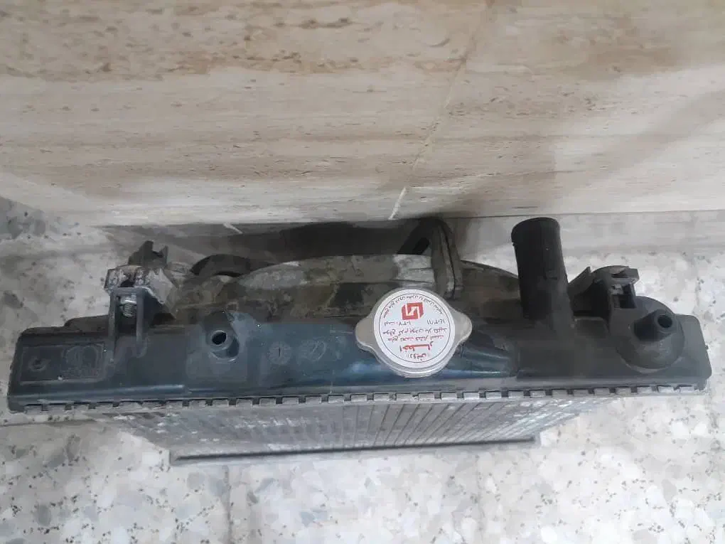 رادیات‌پراید تازه سیخ زده|قطعات یدکی و لوازم جانبی|دوگنبدان, |دیوار