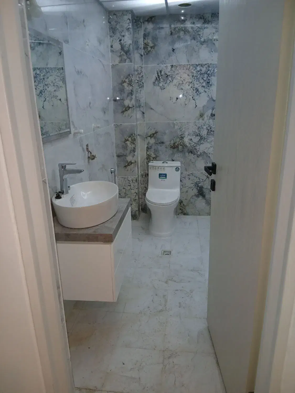 بازسازی.کاشی کاشی‌کاری سرامیکاری رفع نم درکل تهران|خدمات پیشه و مهارت|تهران, سبلان (لشگر)|دیوار