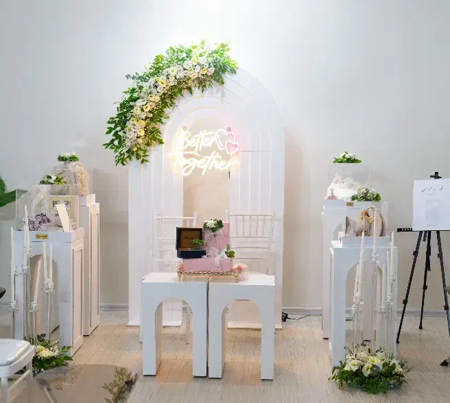 گل آرایی / تشریفات / دیزاین بله برون/ استند/جایگاه|خدمات پذیرایی، مراسم|همدان, |دیوار