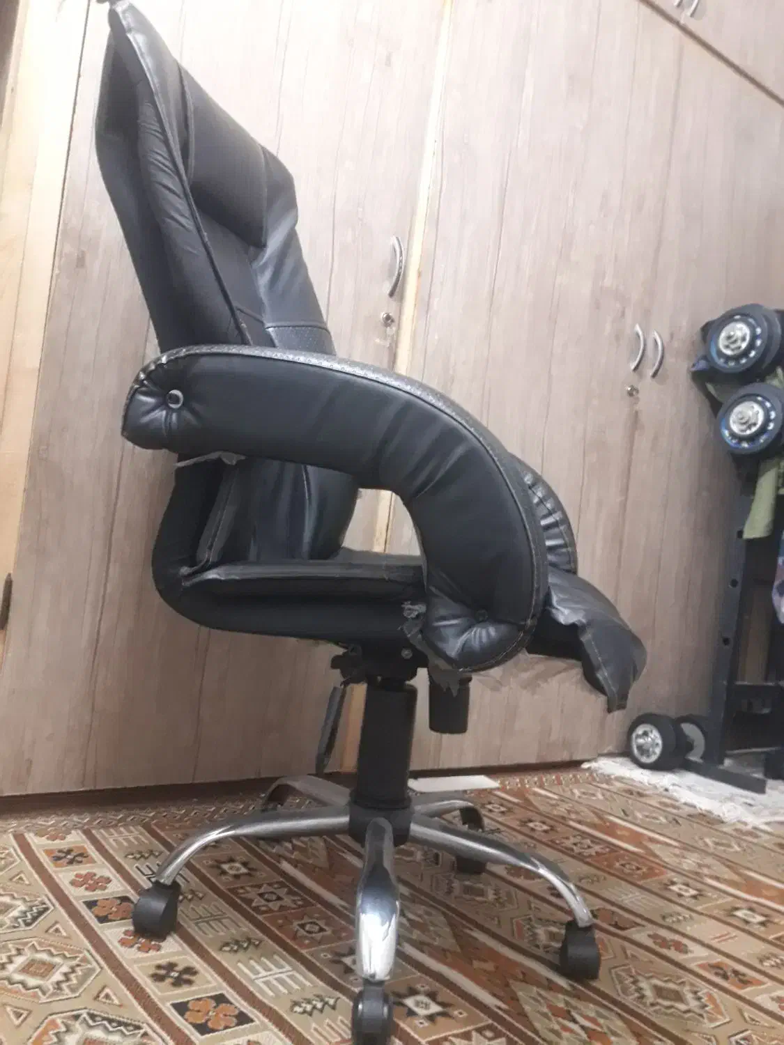 صندلی مدیریت و یا کامپیوتر گیمینگ در حد|صندلی و نیمکت|قرچک, باقرآباد|دیوار