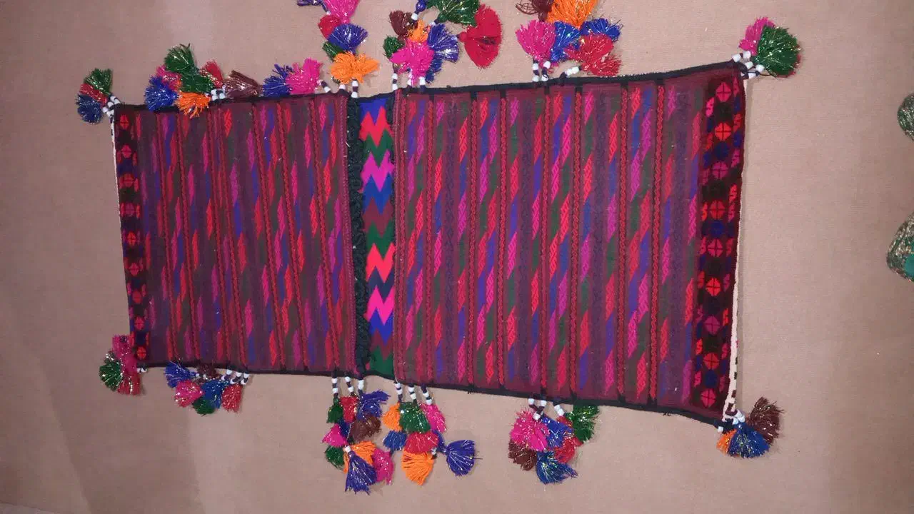 خورجین زیبا خوش رنگ|گلیم، جاجیم، گبه|بشاریات, |دیوار