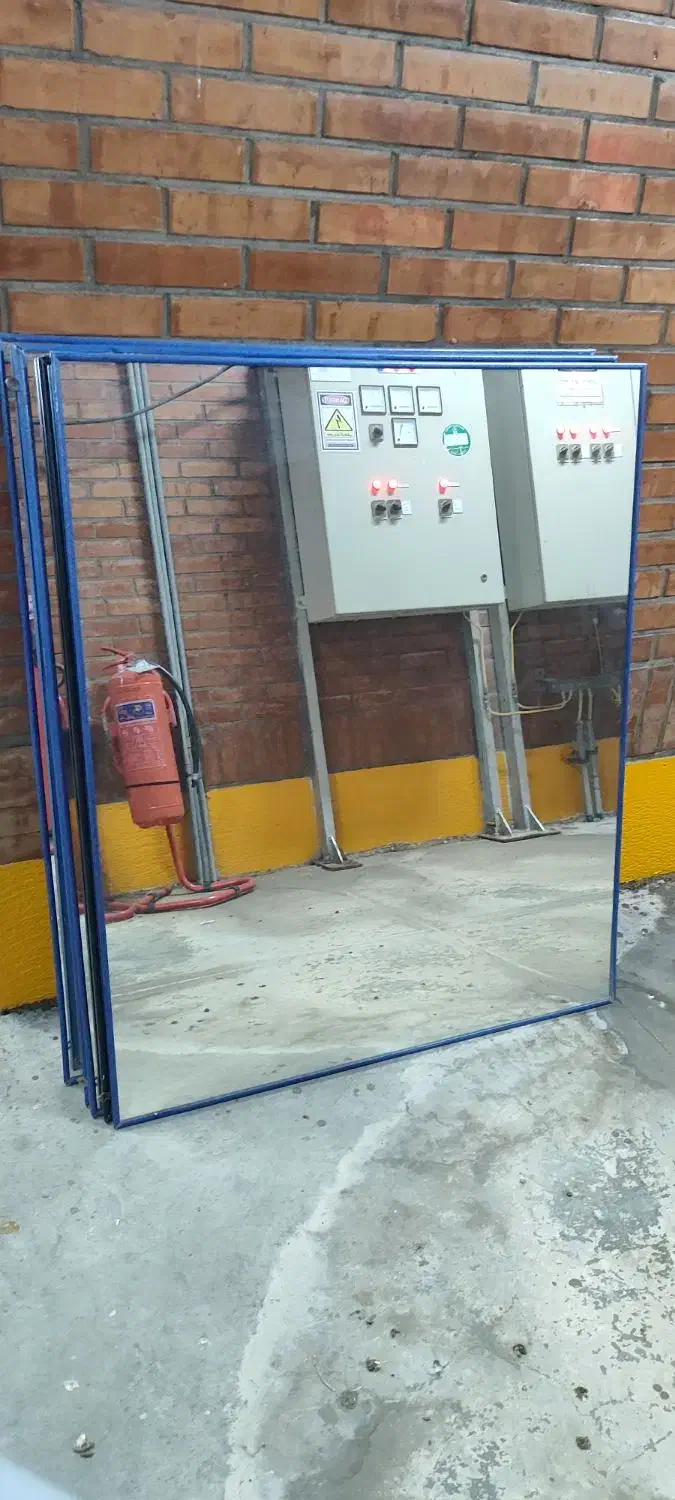 آینه|آینه|دهلران, |دیوار