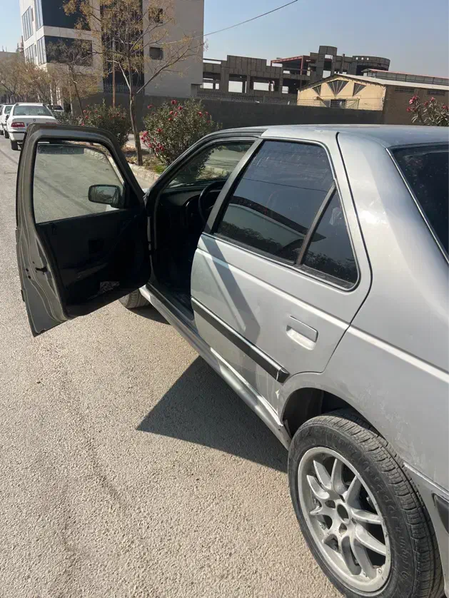 پژو پارس|خودرو سواری و وانت|اصفهان, ارغوانیه|دیوار