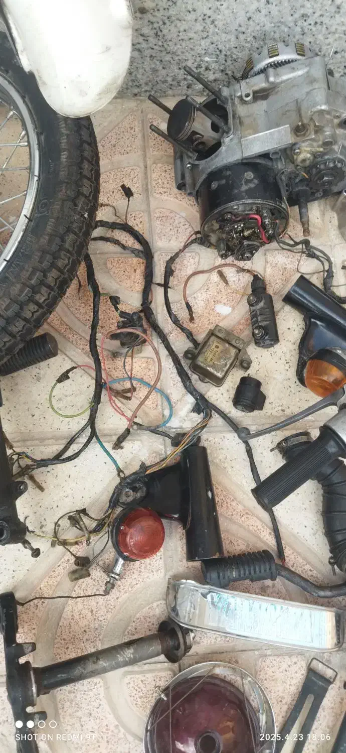 لوازم موتور یاماها 125استارتی|قطعات یدکی و لوازم جانبی|شهریار, شهرک امیریه|دیوار