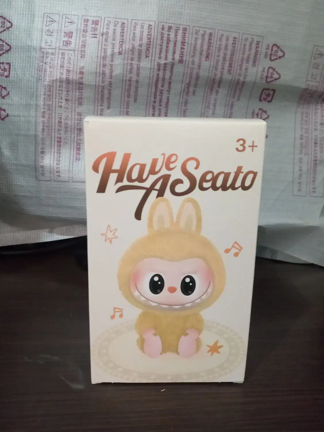 لبوبو قیمت 400 تخفیف هم داره|اسباب‌بازی بچه|سنگر, |دیوار