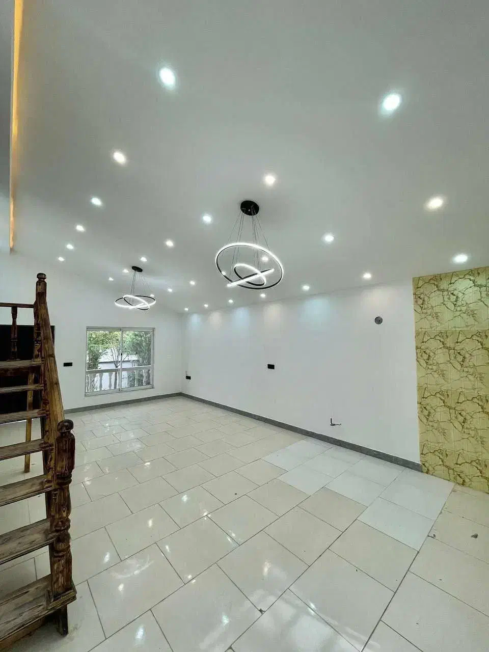 فروش فوری ویلاباغ نیم پیلوت۲۶۰متری/سندعرصه وعیان|فروش خانه و ویلا|چابکسر, |دیوار