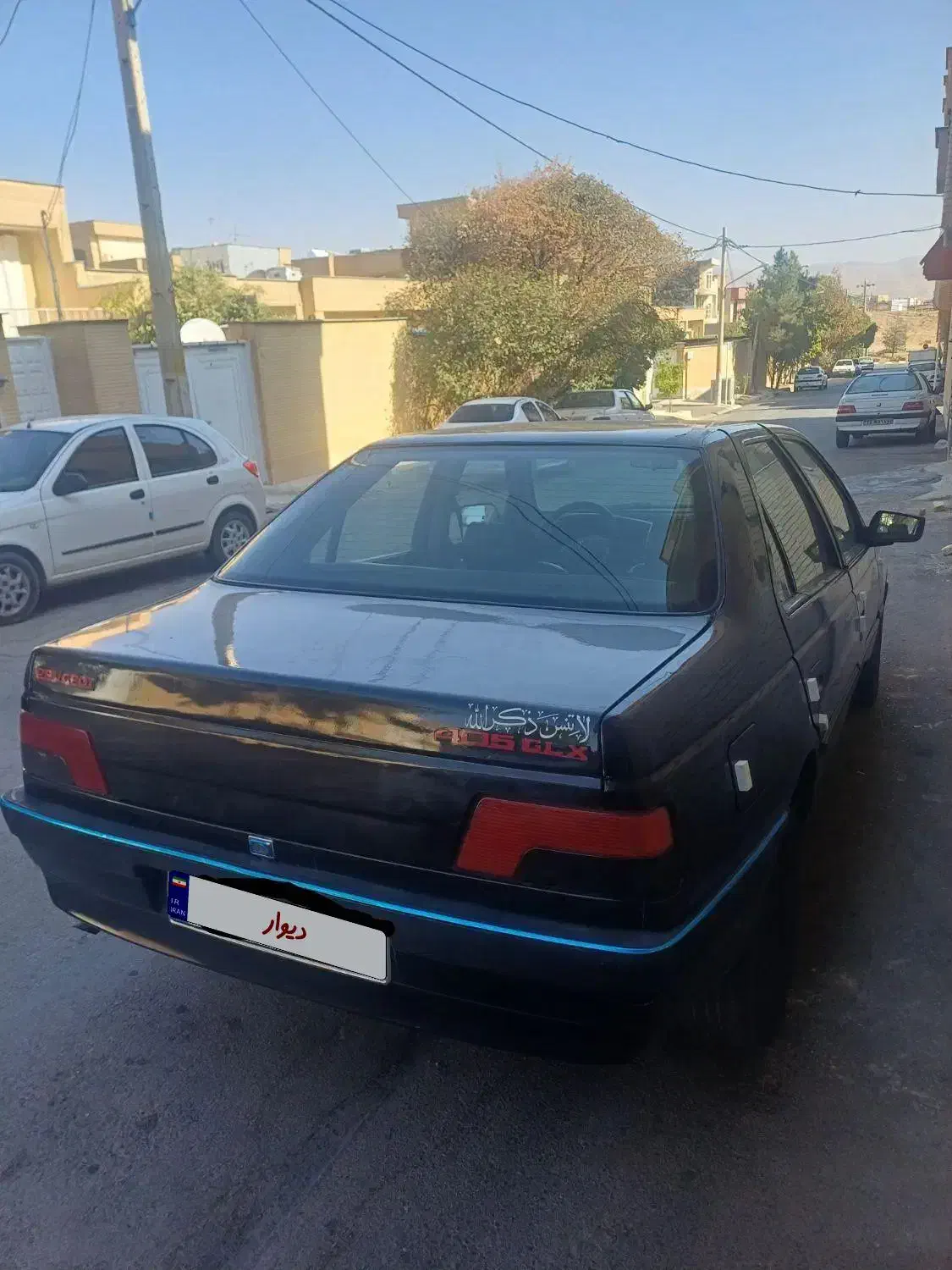 پژو ۴۰۵  مدل ۸۸ مشکی|خودرو سواری و وانت|شیراز, شهرک گلستان|دیوار