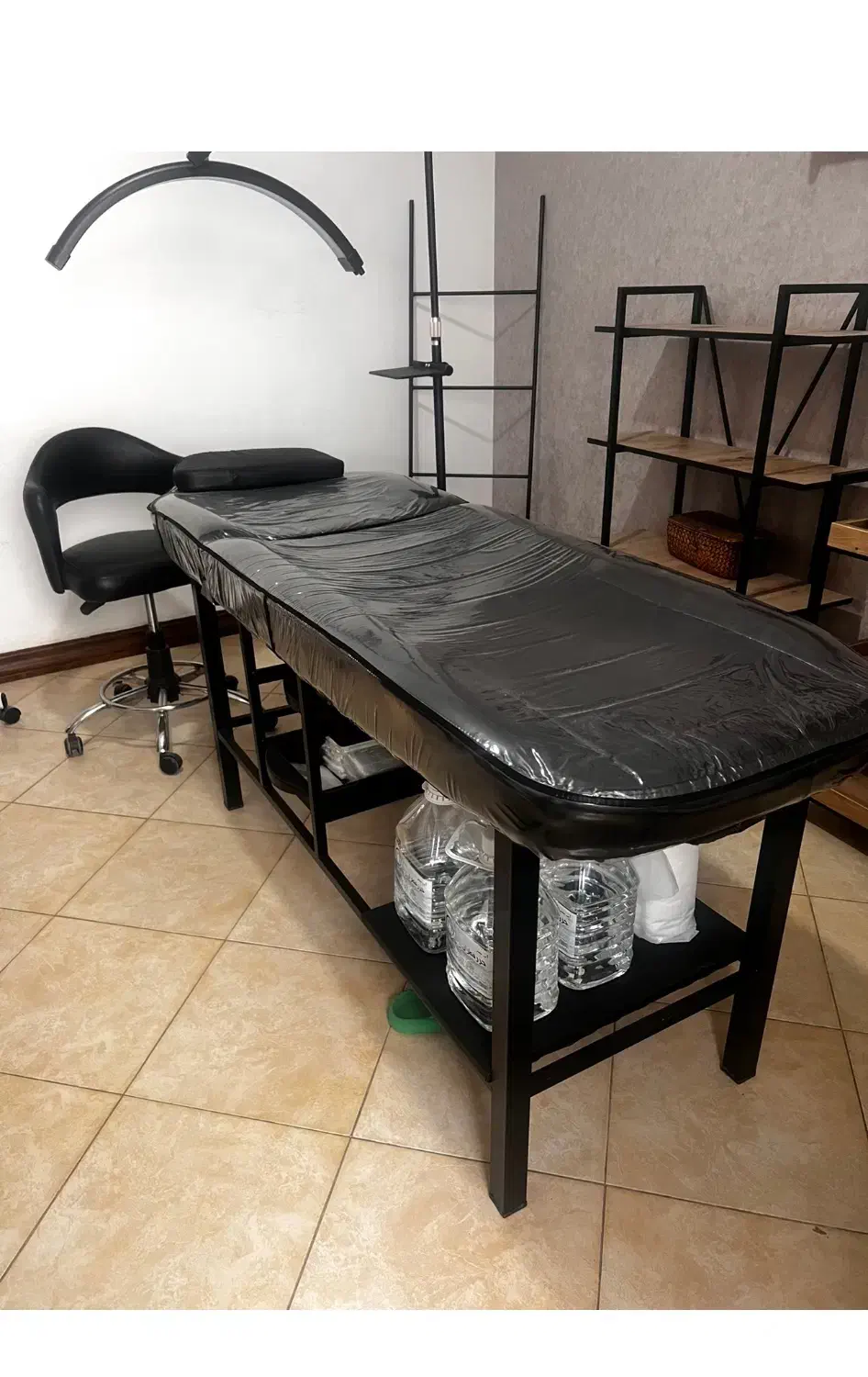 تخت پاکسازی و رگال کاملا نو|آرایشگاه و سالنهای زیبایی|رشت, خمیران زاهدان|دیوار