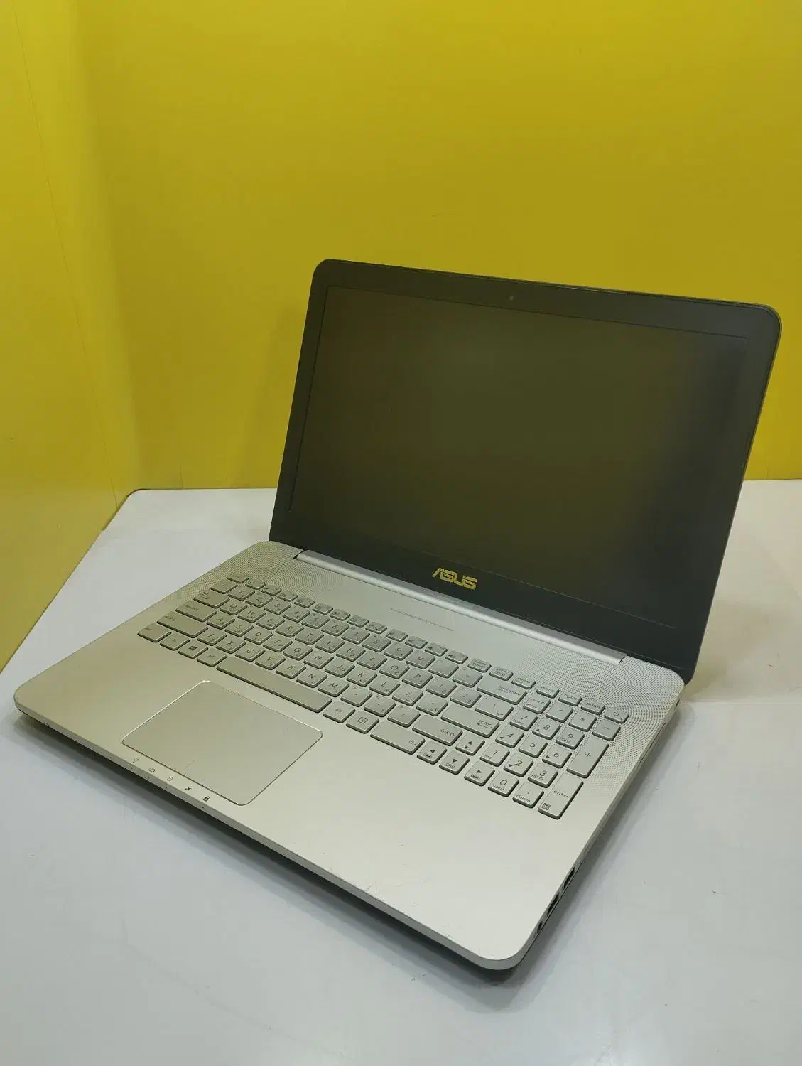 لپتاپ i7 گرافیک 4 گیگ ddr5 با کیفیت نمایش 4k دیاکو|رایانه همراه|مشهد, ادیب نیشابوری (شهرک غرب)|دیوار