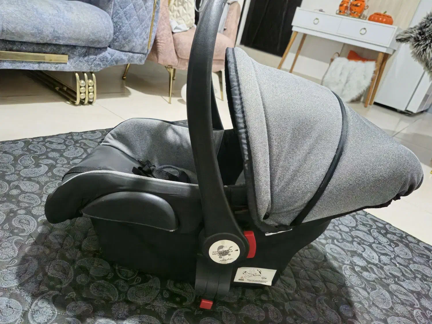 کریر|کالسکه و لوازم جانبی|رشت, رشتیان|دیوار