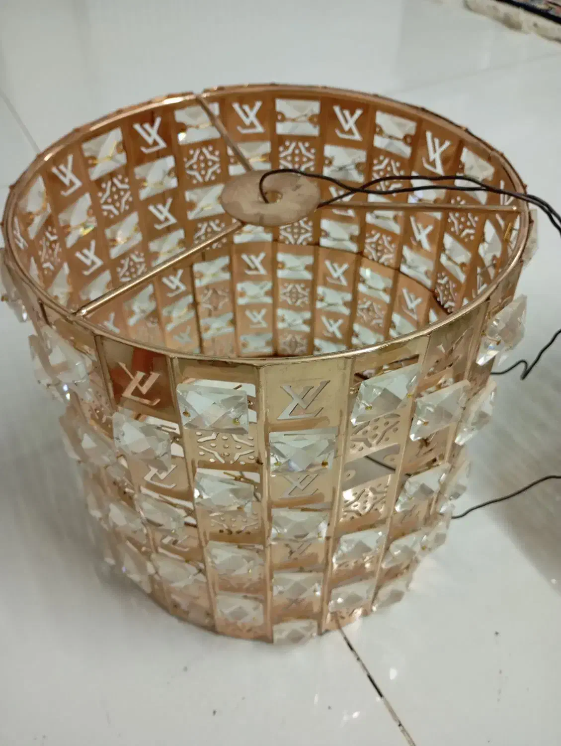 1عددلوستر فانتزی با نگین کریستال|لوستر و چراغ آویز|سبزوار, امیر کبیر|دیوار