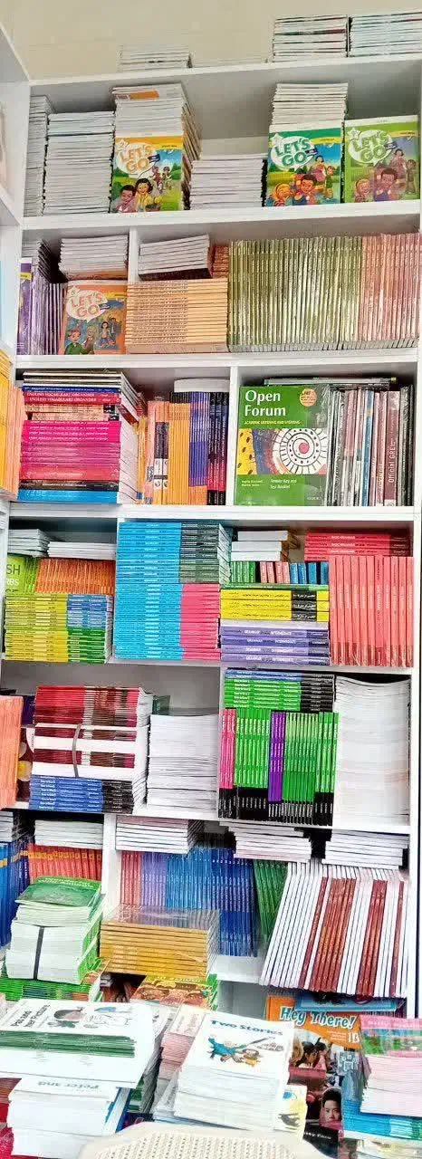 فروشنده خانم در کتابفروشی|استخدام خدمات فروشگاه و رستوران|قم, چهل درخت‎|دیوار