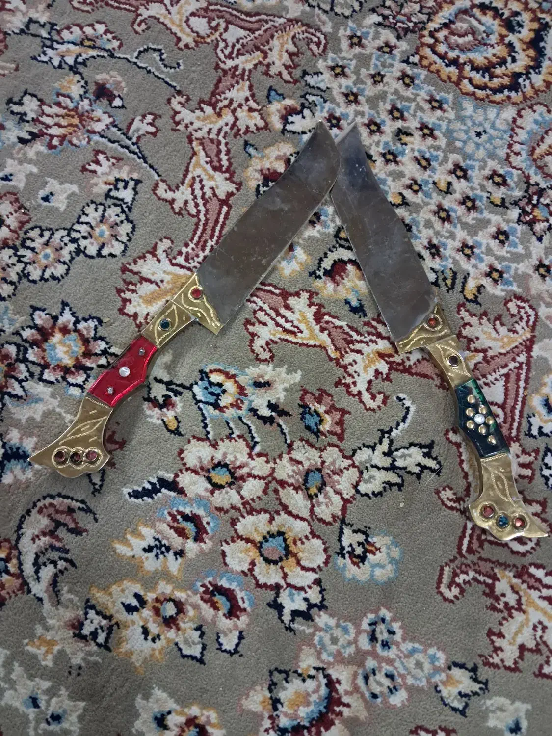 چاقو تزئینی|کلکسیون اشیاء عتیقه|خمینی‌شهر, |دیوار