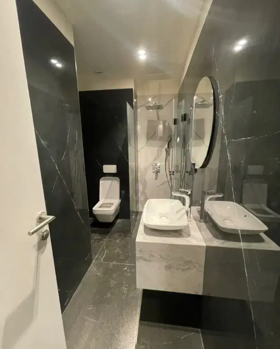 ۲۰۰مترسه خواب مستر/برج باغ گلزار/نوسازکلید نخورده