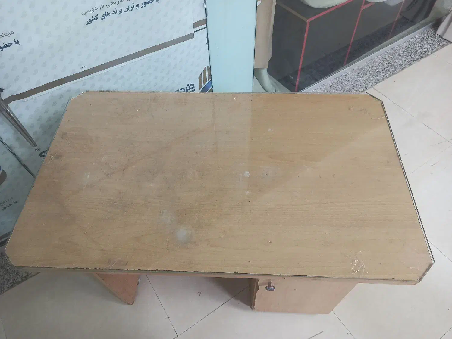 میز تحریر|میز تحریر و کامپیوتر|فیروزآباد (فارس), |دیوار