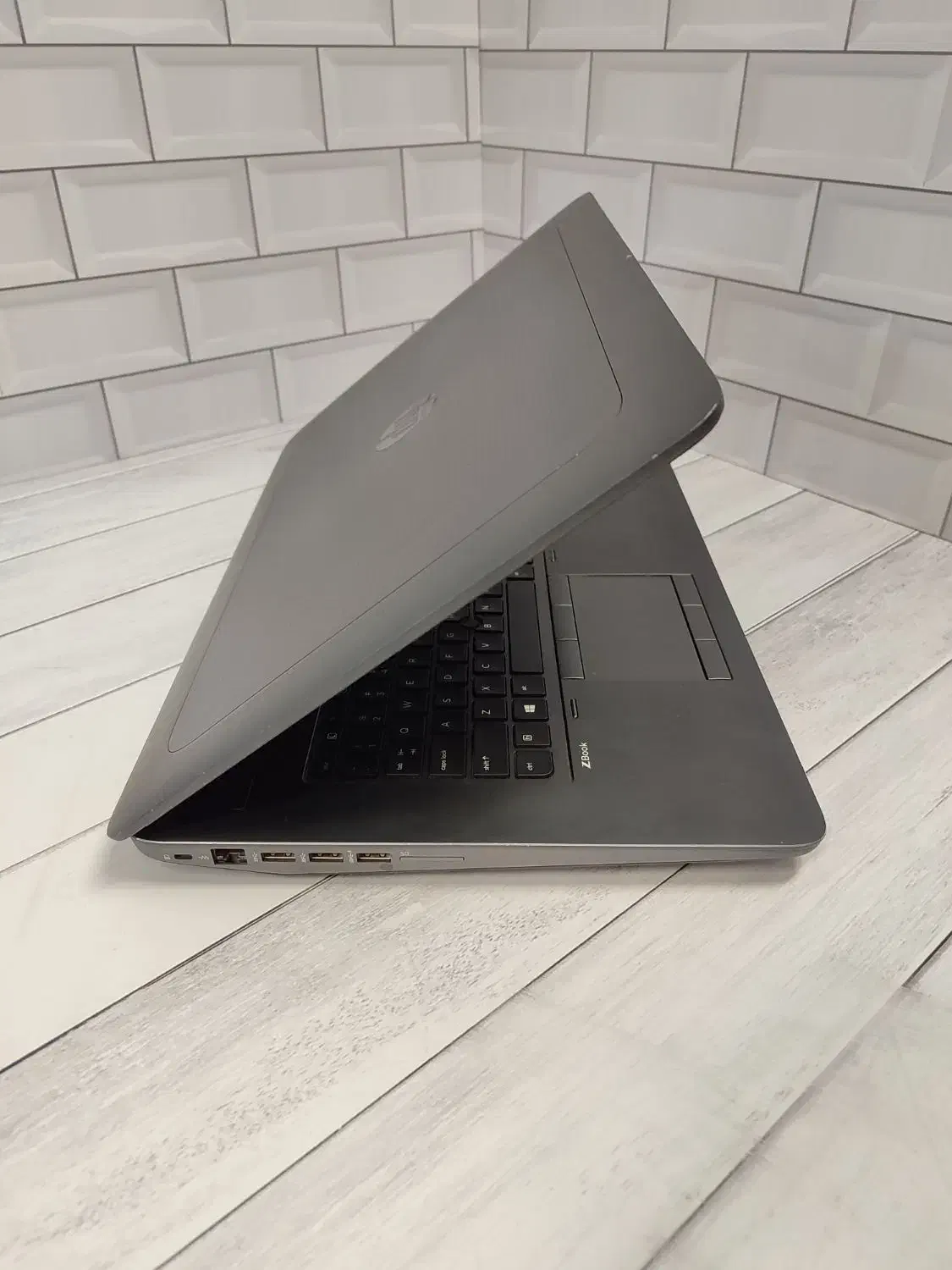 لپ تاپ HP Zbook 17 G3 مناسب فتوشاپ و ترید|رایانه همراه|تهران, میدان ولیعصر|دیوار