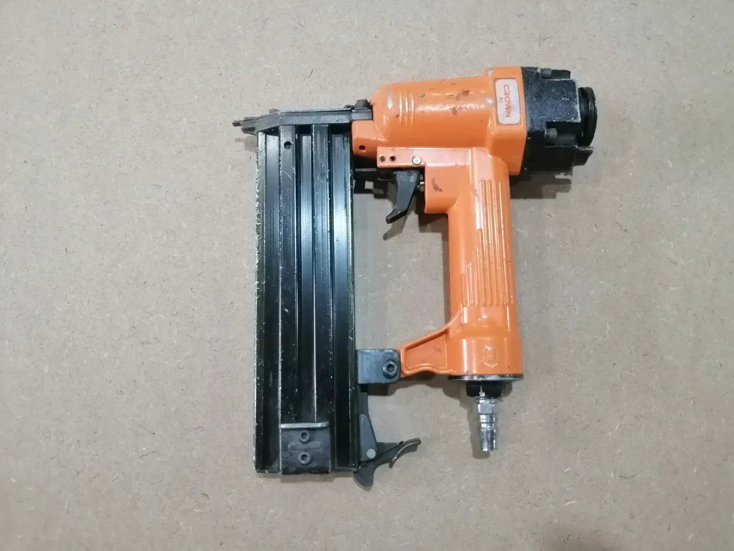 میخ کوب بادی کرون|ابزارآلات|قم, کاسه گران|دیوار