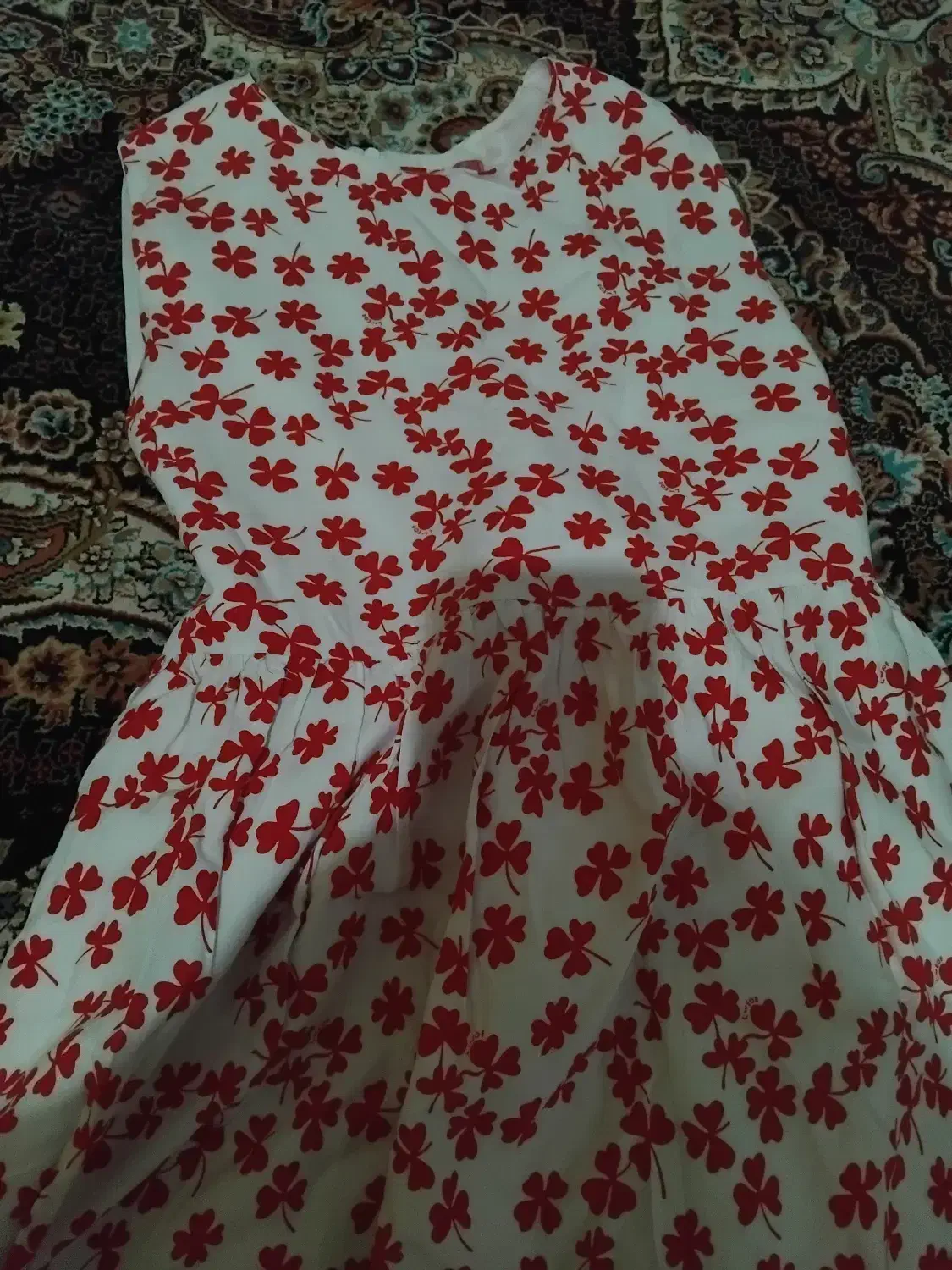 لباس زیبا|کفش و لباس بچه|فولادشهر, A4|دیوار