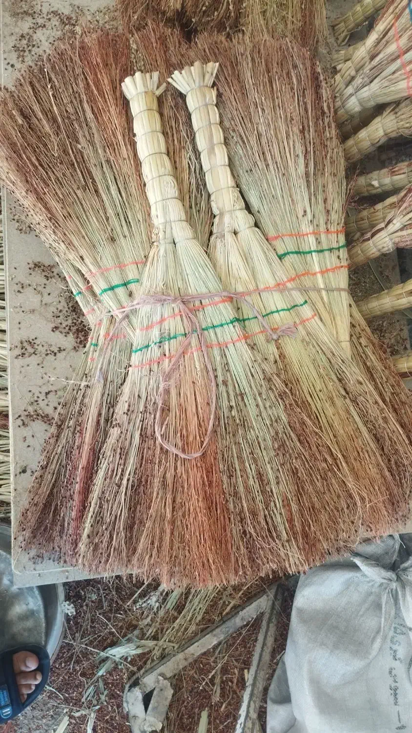 جارو قرمز پربار  درجه 1|لوازم نظافت|کوهدشت, |دیوار