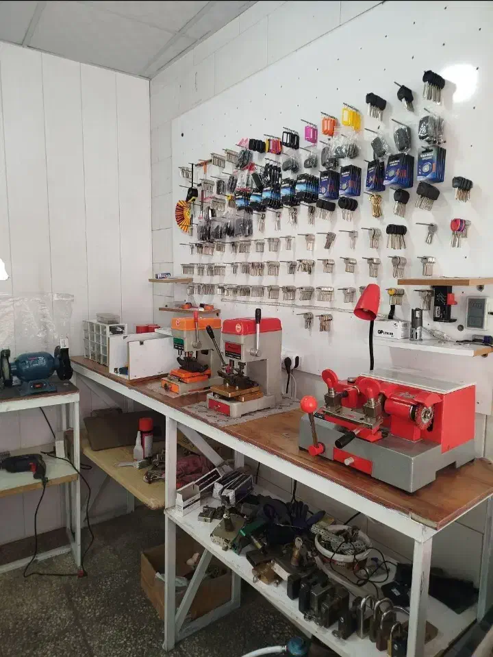 کلید سازی  گچساران|خدمات پیشه و مهارت|دوگنبدان, |دیوار